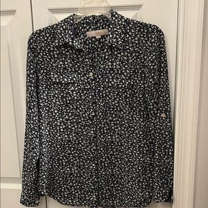 LOFT Monochrome Floral Button-Up Shirt